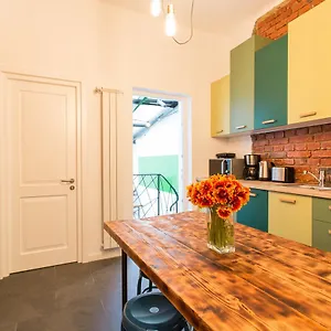https://first-hostel-bucharest-hostel.bucharesthotelsnow.com
